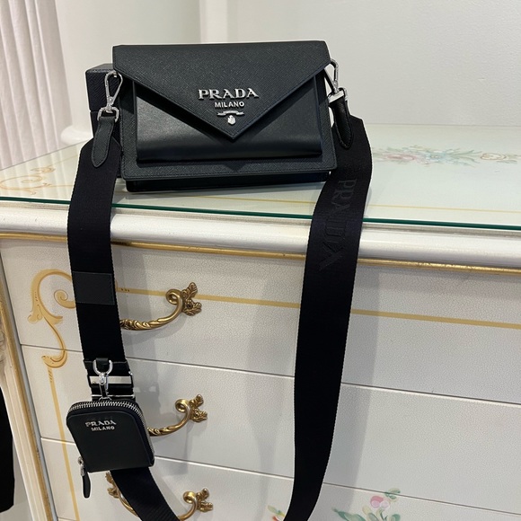 PRADA SAFFIANO LEATHER ENVELOPE BAG - Picture 6 of 12